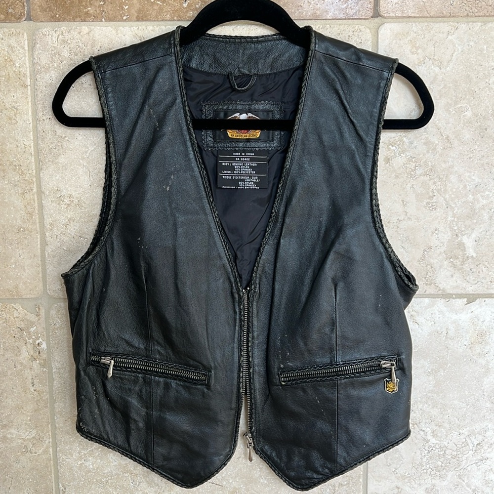 Vintage Harley-Davidson Women’s Black Leather Vest – Well-Loved Classic